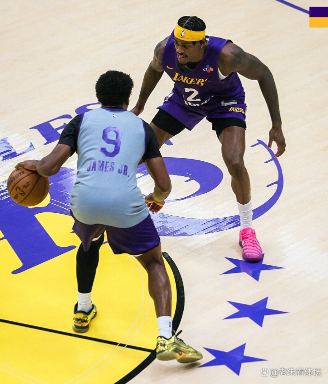 爱游戏体育-关于转会期体能课后，洛杉矶湖人更衣室发声备战NBA总决赛，悬念犹存，训练强度明显提升的信息