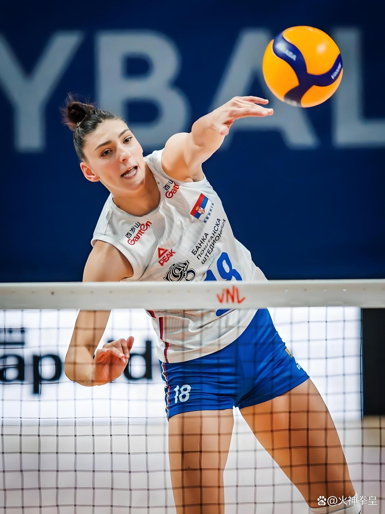 ayx sport-今晚塞维利亚备战全明星赛，队长鼓劲细节曝光，目标明确，阵容厚度经受考验的简单介绍