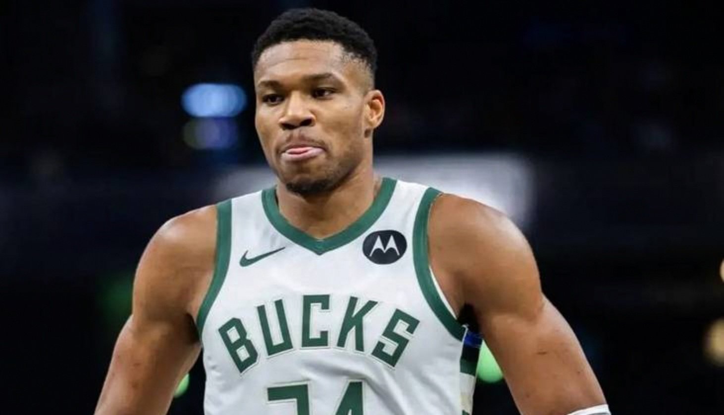 爱游戏体育-关于密尔沃基雄鹿今夜止住颓势,志在NBA常规赛名次提升,管理层满意,细节决定成败的信息